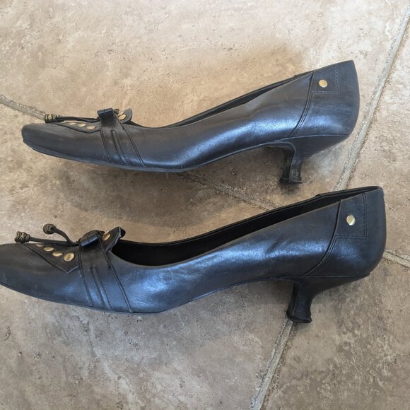 Nine West Mini Heels - Picture 2 of 4